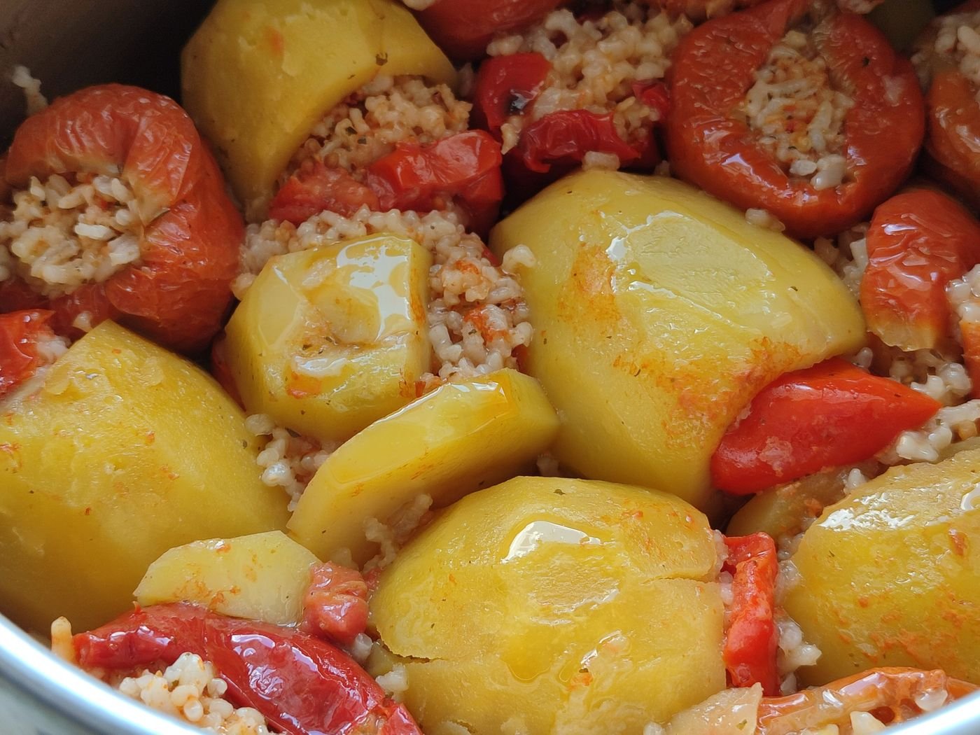 Baked Tomatoes and Peppers with Potato Wedges