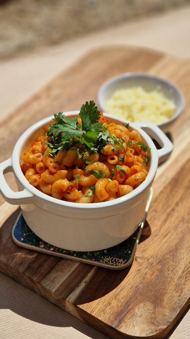 Tomato Chili Mac in Mini Cocottes