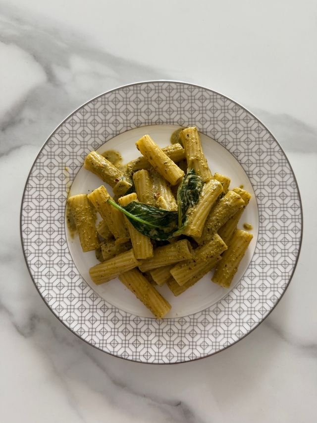 Rigatoni with Basil Pesto