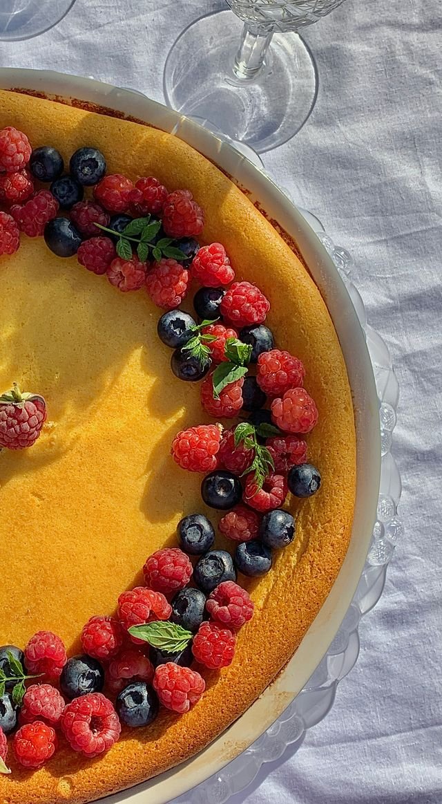 Mixed Berry Topped Cheesecake