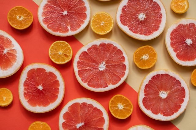 Sliced pink grapefruit
